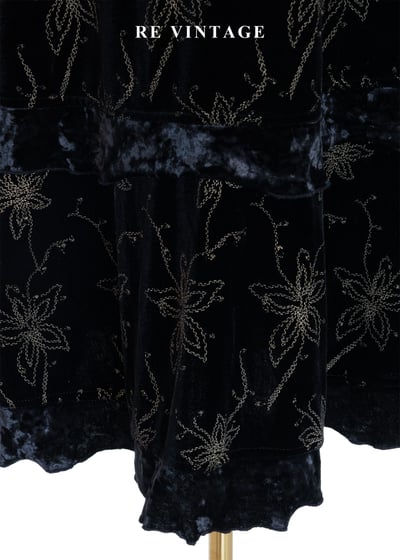 夜幕星軌金線百合黑絨長洋裝6