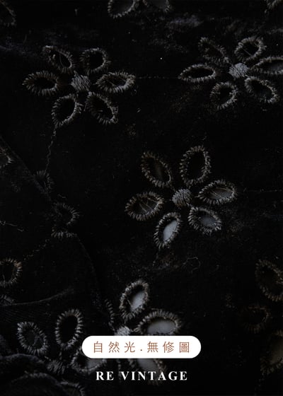 刻畫在夢裡的黑色小花上衣13