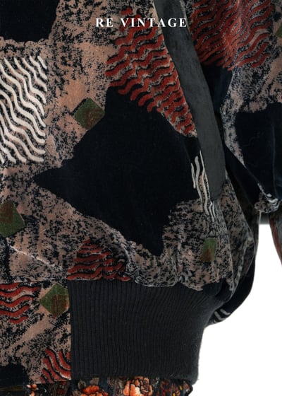 暗色拼貼圖騰藝術感絨布外套9