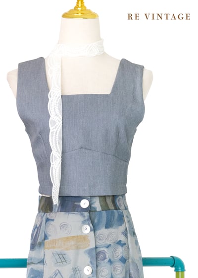 質感單品 - 俐落方領短版灰色背心1