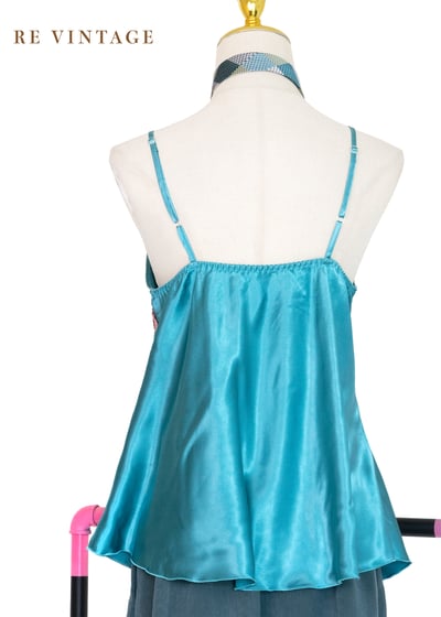 絲滑湖面彩花小背心10