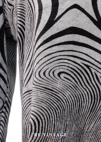 迷霧裡渦流節奏銀灰色絨布上衣8