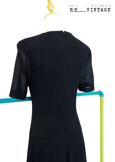 小花木釦鬆餅格布料黑色長洋裝8