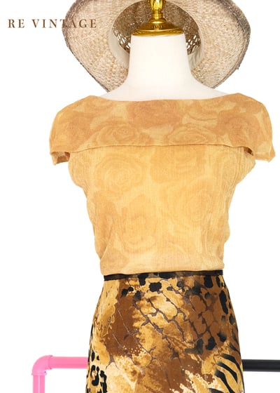 Misted Yellow 玫瑰一字領上衣1