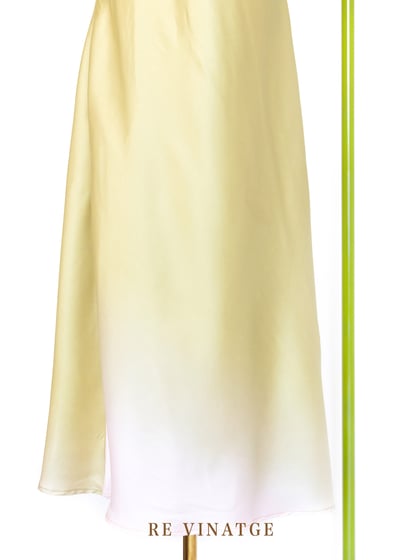 『歐洲寶物』四色花瓣漸層緞面氣質長洋裝5