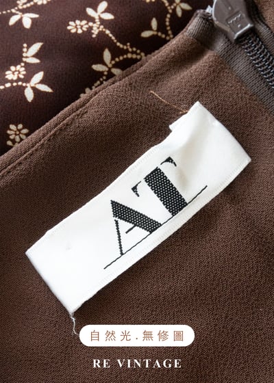 塞納河畔漫步 - 鏤空碎花長洋裝15