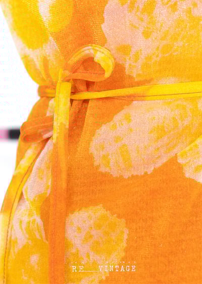 亮橘色大黃花網紗長洋裝5