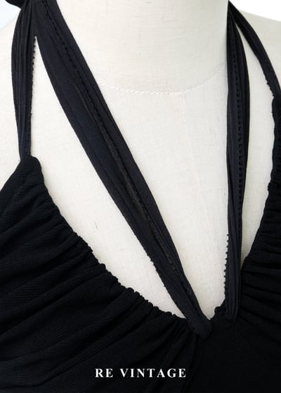 極致美背抓皺繞頸背心10