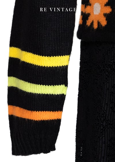 三色小花可愛的針織毛衣11