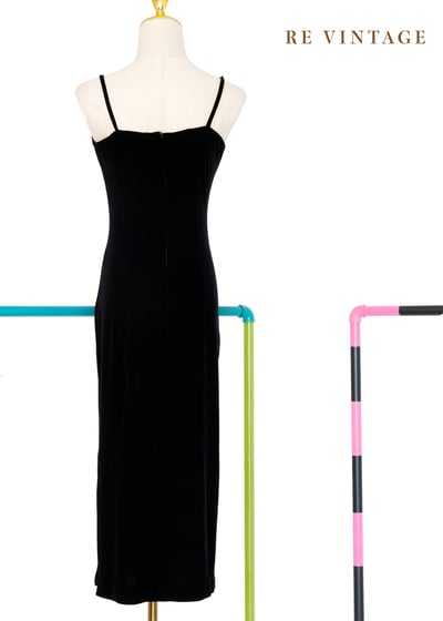 質感單品 - 花影蜿蜒流動黑絨細肩帶洋裝12