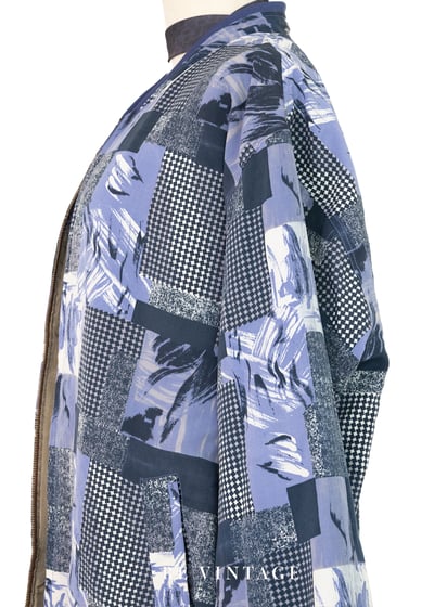 Canvas 裡的小花格紋薄款外套11