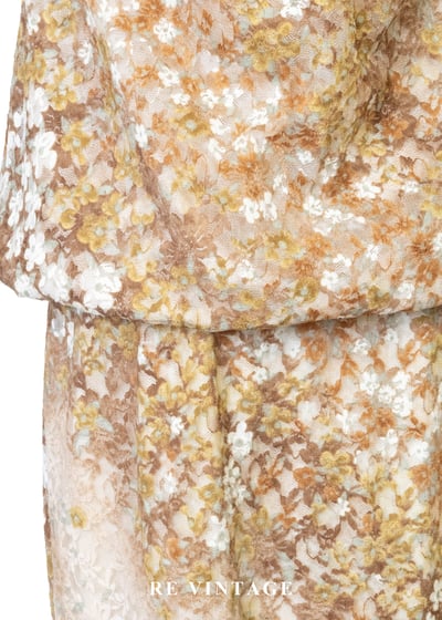 焦糖杏色色蕾絲小碎花鬆緊腰洋裝16