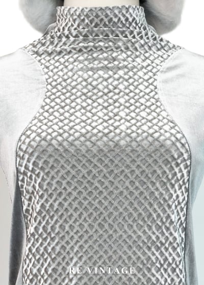 冰川代碼 - 銀灰色菱格絨布上衣3