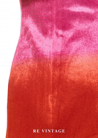 粉紅餘光中的溫柔絨布洋裝14