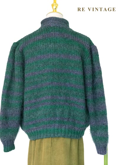 可愛的綠紫色條紋針織外套13