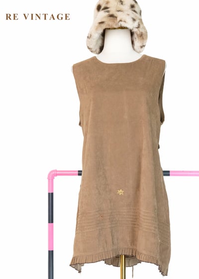 糖漬小花荷葉邊煙草色迷你洋裝1