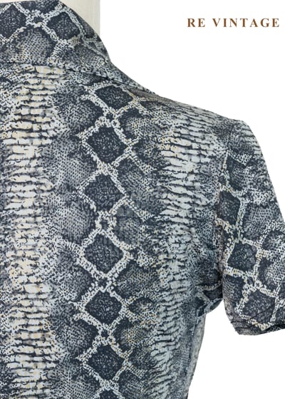 套裝上衣 - 冷灰調蛇紋野性上衣9