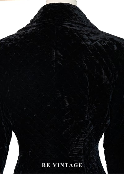 質感單品 - 沈黑菱格紋絨布迷你洋裝15