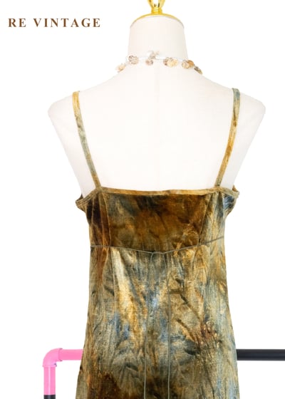 溫暖迷幻金黃綠絨布細肩帶洋裝15