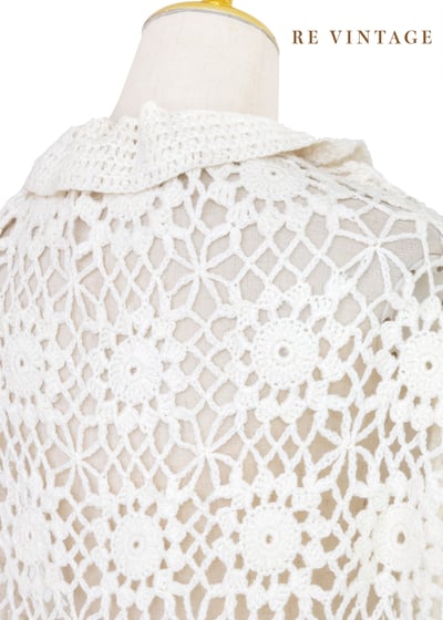 Pure white 針織小花荷葉領罩衫8