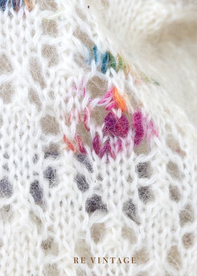 彩虹here and there 可愛白色毛衣8