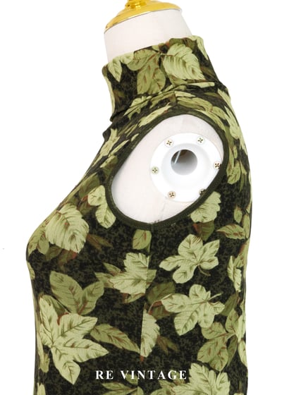 小紅點葉影謎語高領背心7