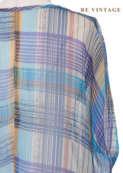 幻彩光影格子輕盈罩衫上衣11