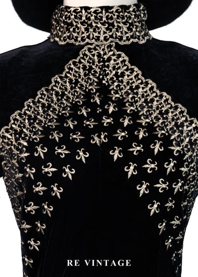 夜祭聖紋黑絨長版上衣3