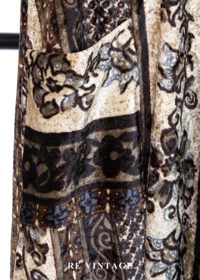 砂色秘典符號絨布吊帶長洋裝6