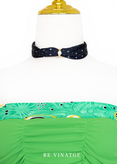 太陽下的草地綠平口上衣4