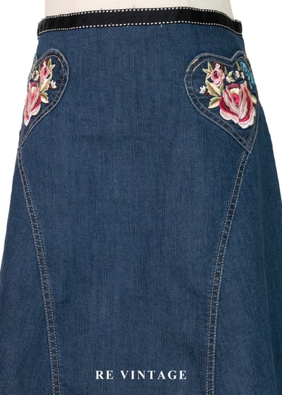 甜蜜玫瑰愛心刺繡丹寧短裙（27"）3