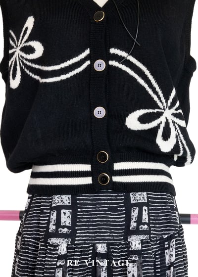 法式俏皮花朵起舞毛料針織背心4