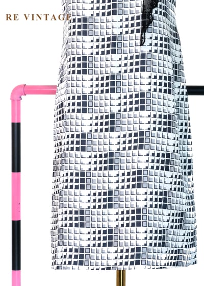 黑白像素幾何靜默洋裝4