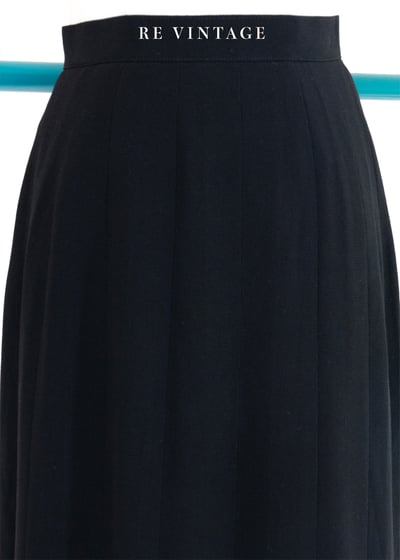 氣質單品- 黑色小魚尾質感及膝裙（23.5")4