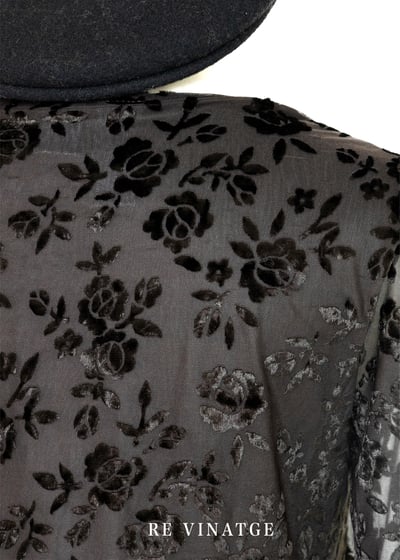 韓國製 - DKNY 黑玫瑰燒融輕薄長袖上衣11