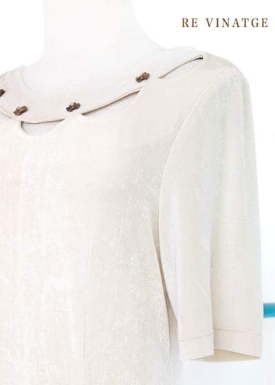 垂墜感超美的米黃色彈性長洋裝7