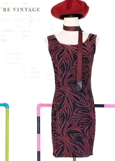 Pepper Red 冷豔美感流動線條短洋裝1