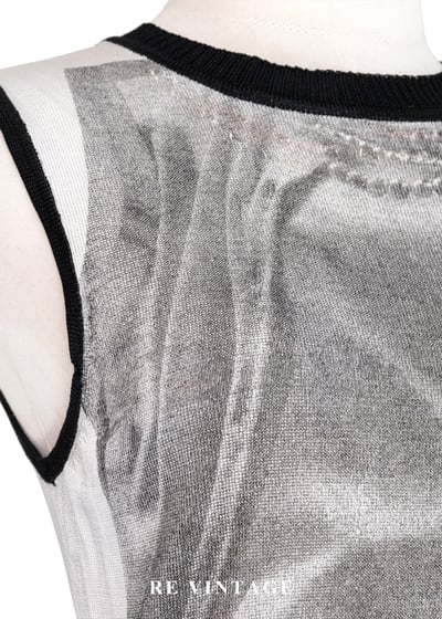 叛逆基因灰階美學背心7