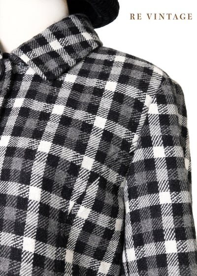 散發可愛氣質的黑灰色格紋毛料西裝外套8