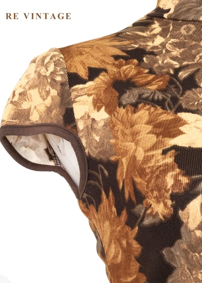 午後花市焦糖色上衣5