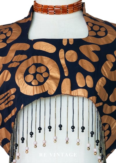 爵士年代的金色雨絲造型上衣3