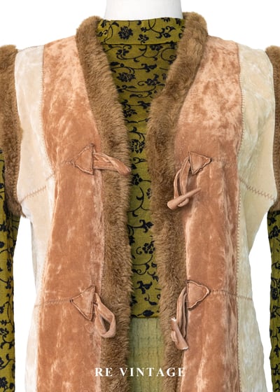 Caramel Field 焦糖色毛絨交錯背心3