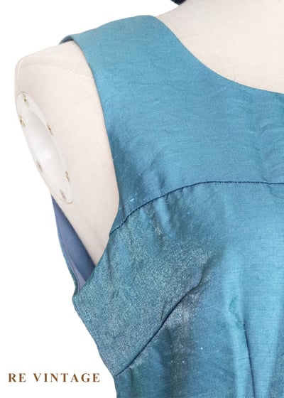 翡冷翠的湖光方領小色花拼接洋裝9