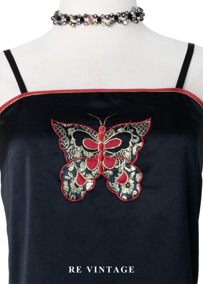 日本製 - 破繭而出的黑夜蝴蝶刺繡背心3