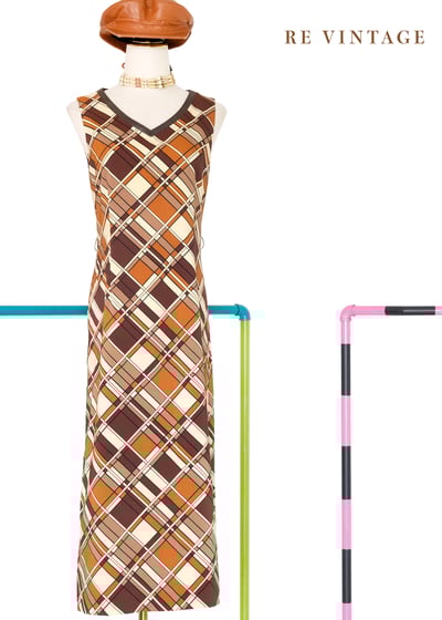 暖橘奶油白菱格紋氣質長楊裝1