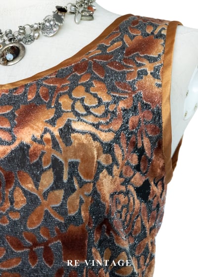 落日玫瑰 - 浮雕花絨背心5