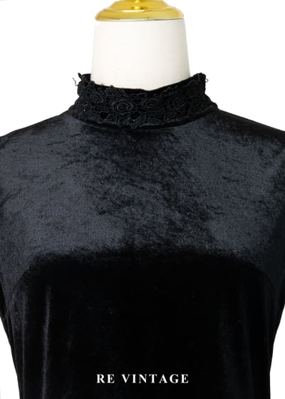 精緻玫瑰暗夜絨布背心3