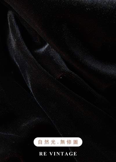 紅光雕刻小花絨布細肩帶背心11