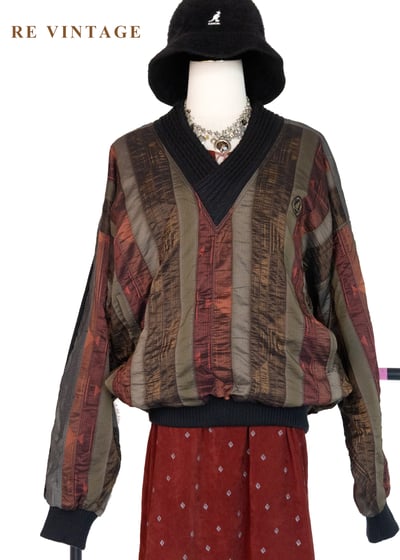 秋冬必備單品 - 秋天層岩套頭衫1