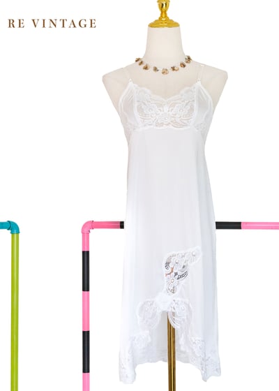 白色小精靈蕾絲內搭洋裝1